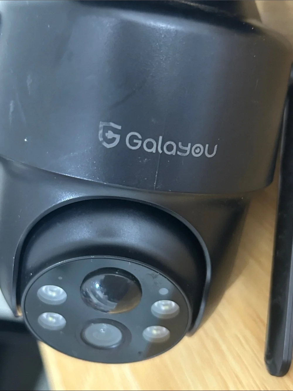 Black Wi-Fi PTZ Home Security Camera — Black